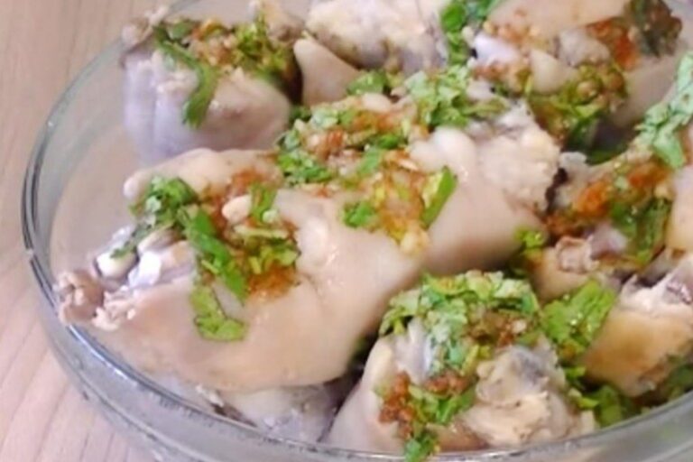 Muzhuzhi — Georgian Pickled Pork in Aspic